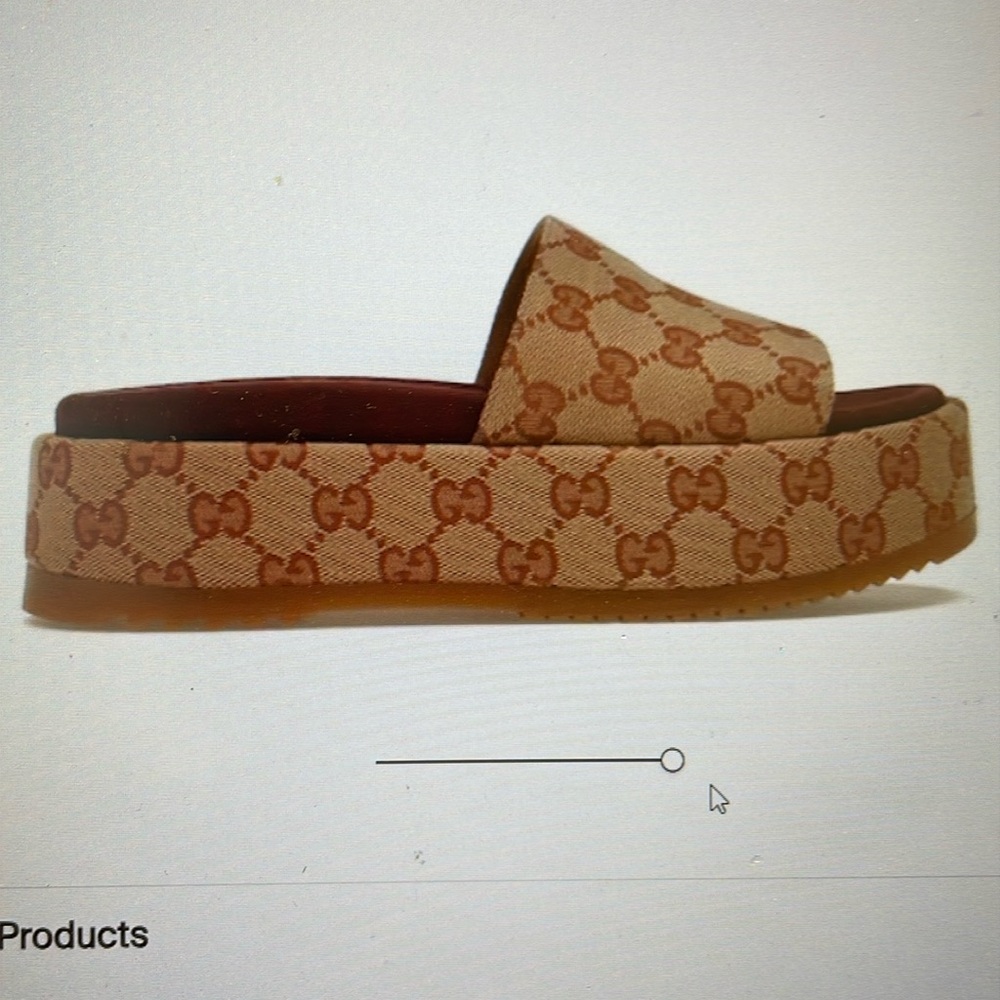 Gucci GG supreme platform slide dark red